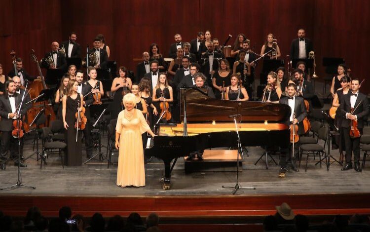 Senfoni orkestrasından yardım konseri 1 828kr5Ur2GTG24 |