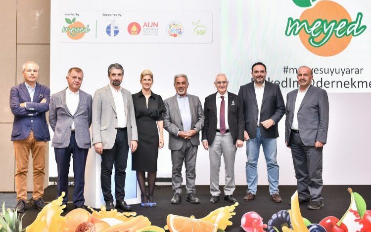 Meyve suyu ihracatında hedef 1 milyar dolar 1 8k1G612G4rTU9r |