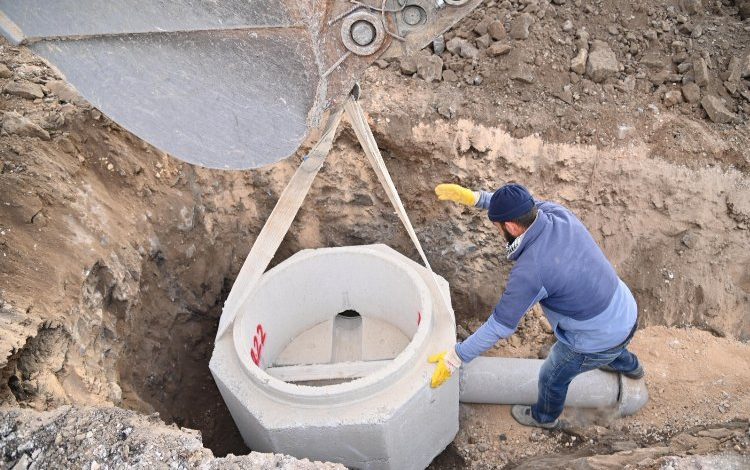 Manisa Yunusemre'nin kırsalında alt yapı sürüyor 1 G1995Gr87Urk6T |