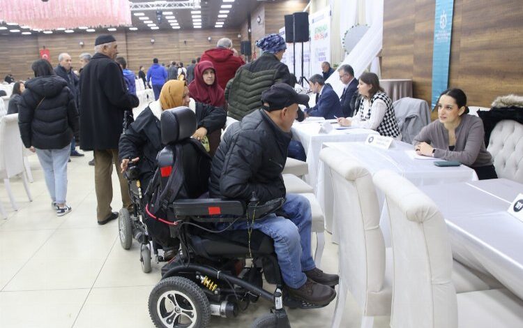 Kocaeli Çayırova’da istihdam için 'özel' buluşma 1 G8rGUk82Tr4969 |