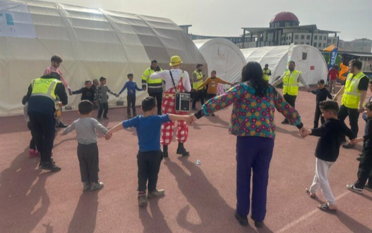 Adıyamanlı çocuklar gönüllerince eğlendi 1 GrU2GrT18028k4 |