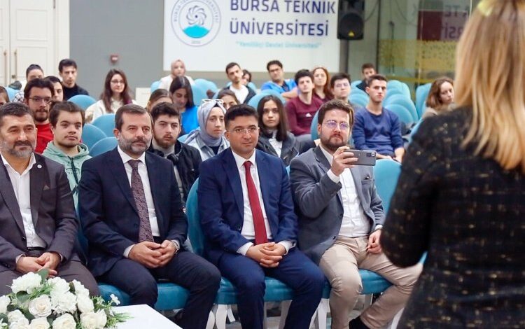 Bursa Gürsu'da geleceğin girişimcileri 'zaman' yarışında 1 T160rr0GU1k42G |