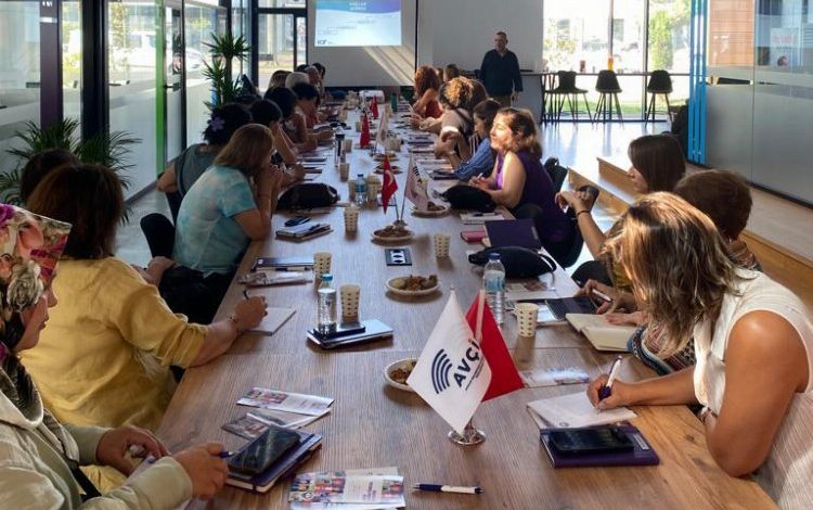 ICF Türkiye'den 'Üreten Eller' çağrısı 1 T2rkrG37G42U06 |