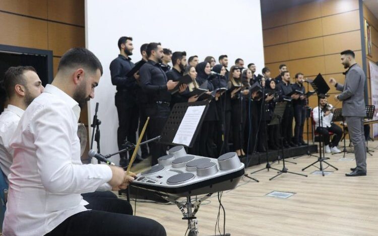 Bingöl de 'Şarkılar Bizi Söyler' dedi 1 k9297rrGUTG764 |