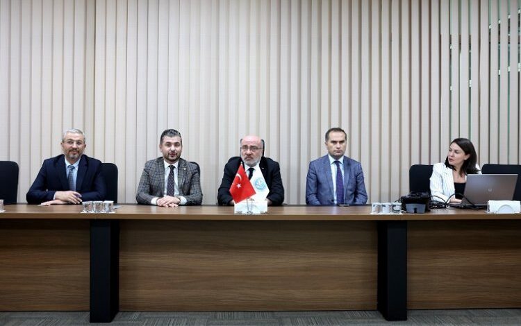 Kayseri Eczacı Odası'ndan KAYÜ'ye ziyaret 1 kGr851TU675Gr0 |