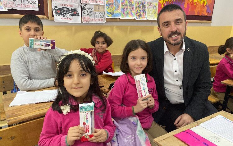 Bursa Kestel'de çocuklara diş bakım seti 1 r1132TUrG58k8G |