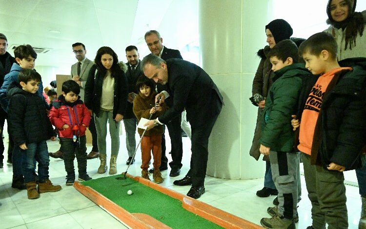 Bursa'da çocuklar ara tatilin keyfini çıkardı 1 rT7r1k4UG44G13 |